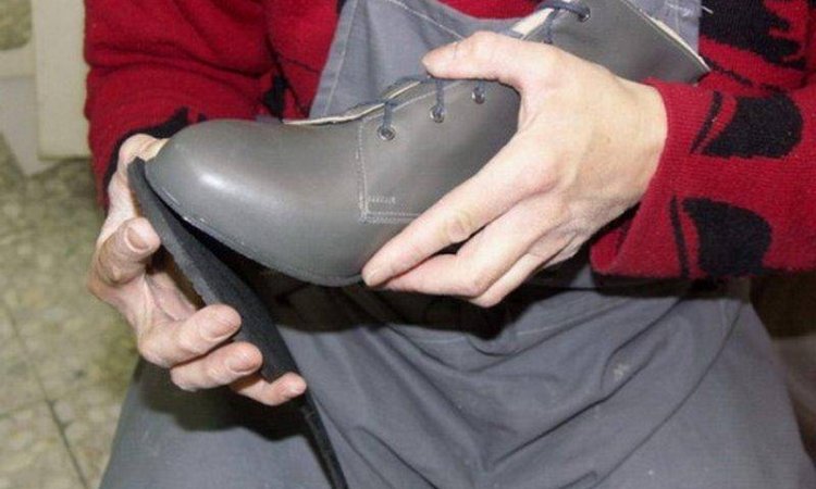 Confection de chaussures orthopédiques sur mesure au Puy-en-Velay